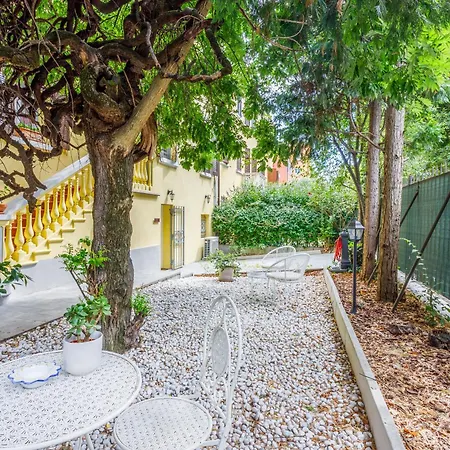 Sweet Life - Nihil Nest *